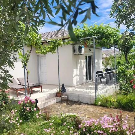 Ioannis - Gemuetliches Im Olivenhain * Skala Potamia